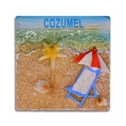 4 magnetos de resina cuadrados tema playa, souvenir y recuerdo de Cozumel, Mexico.