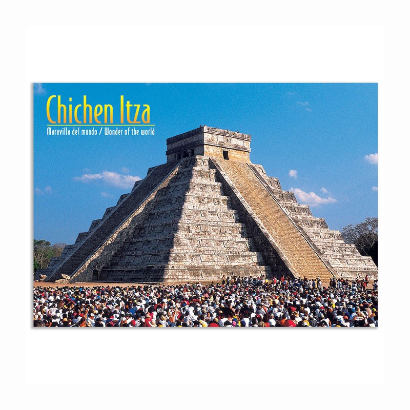 Tarjeta postal del equinoccio en Chichen Itza, souvenir y recuerdo de Merida, Yucatan, Mexico.